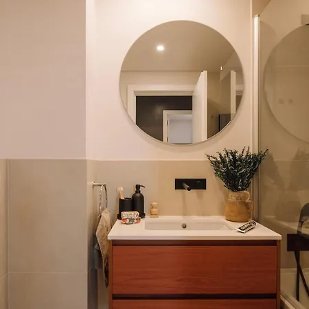 Apartment Gias - 2 Bedrooms And Pool In Avenidas Novas Lissabon